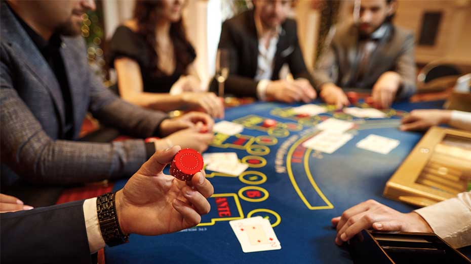 Understanding How Poker Works