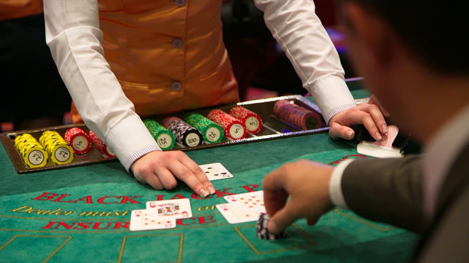 Understanding Key Probability and Odds Concepts for Blackjack Games